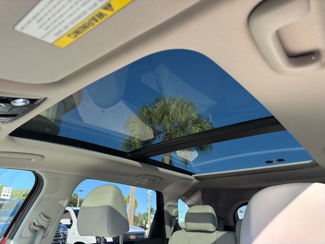 Used 2025 Kia Sorento S w/ Panoramic Sunroof Package image 17