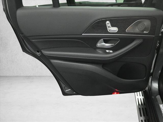 New 2026 Mercedes-Benz GLS 450 4MATIC image 23