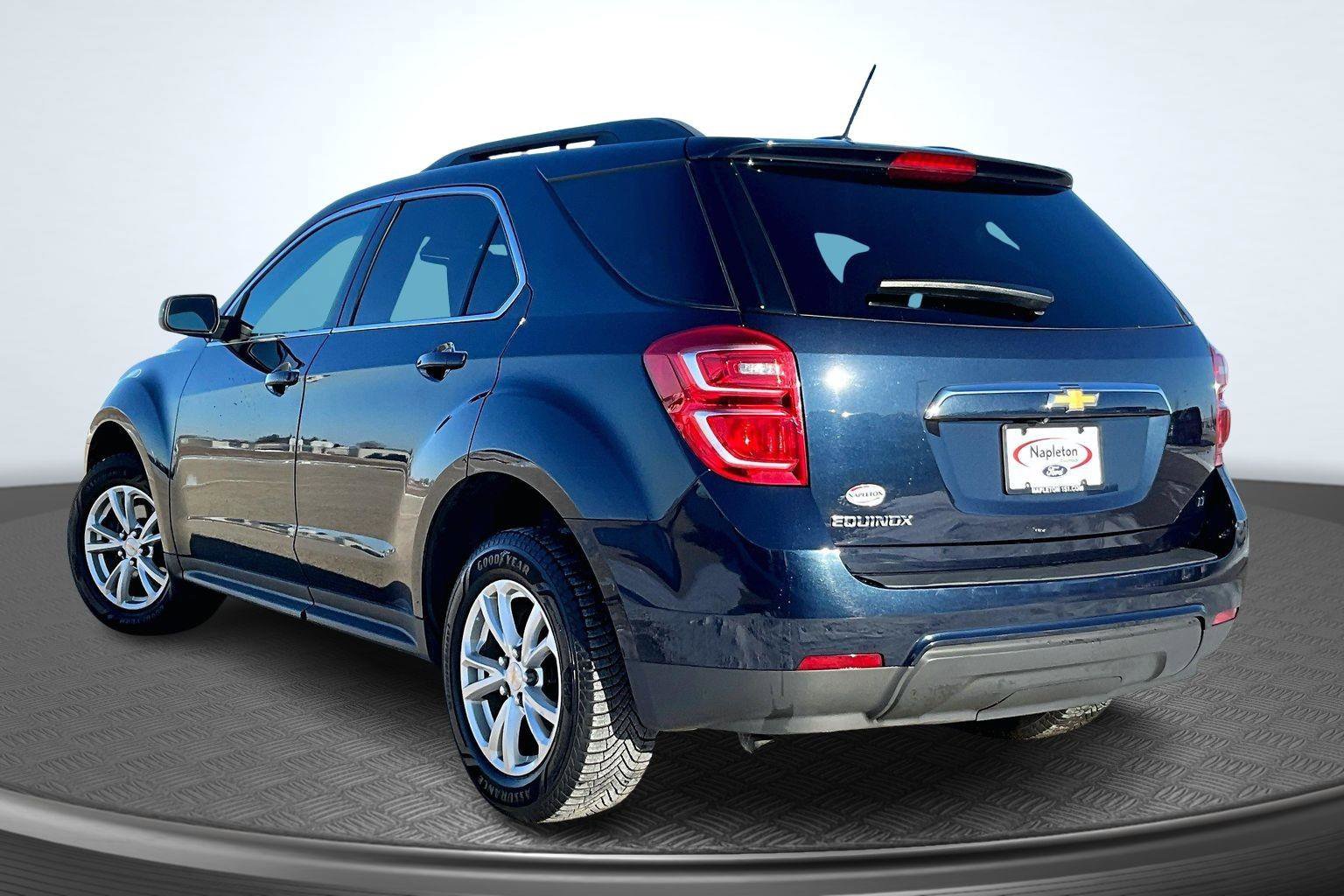 Used 2017 Chevrolet Equinox LT w/ Convenience Package image 14