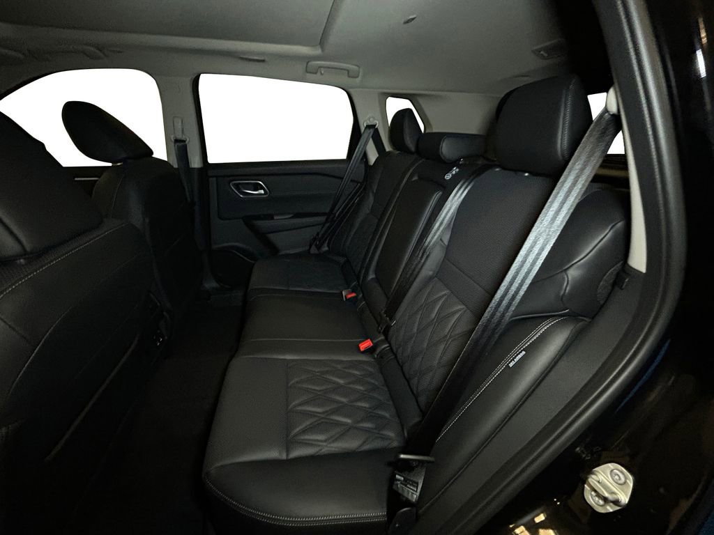New 2026 Nissan Rogue Platinum w/ Tech Package image 14