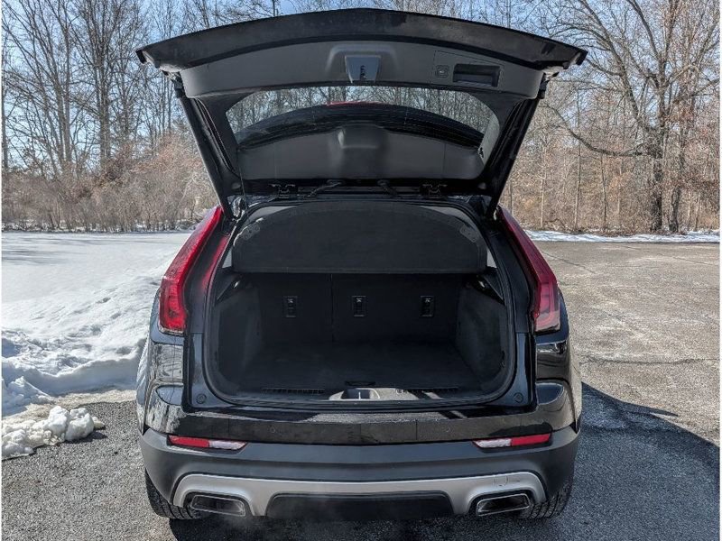 Used 2020 Cadillac XT4 Premium Luxury w/ Driver Awareness Package image 7