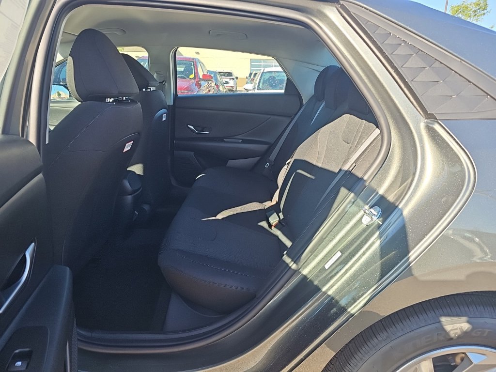 New 2026 Hyundai Elantra SE FWD image 26