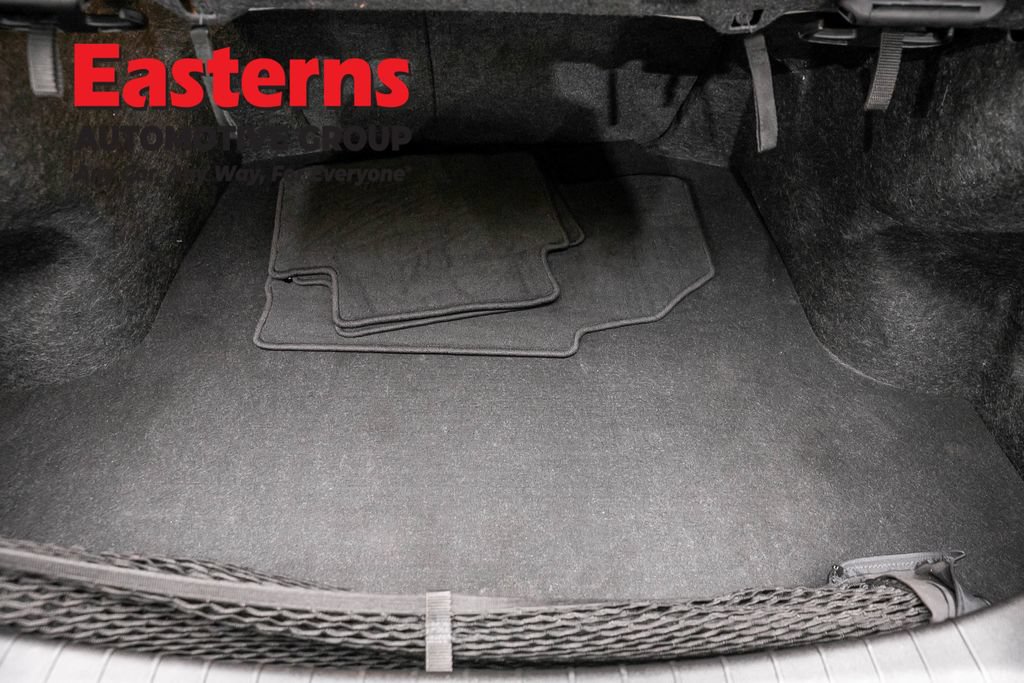 Used 2023 Nissan Maxima SR w/ Sport Mat Group FWD image 9