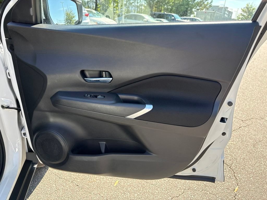 Certified 2023 Nissan Kicks SV FWD image 32
