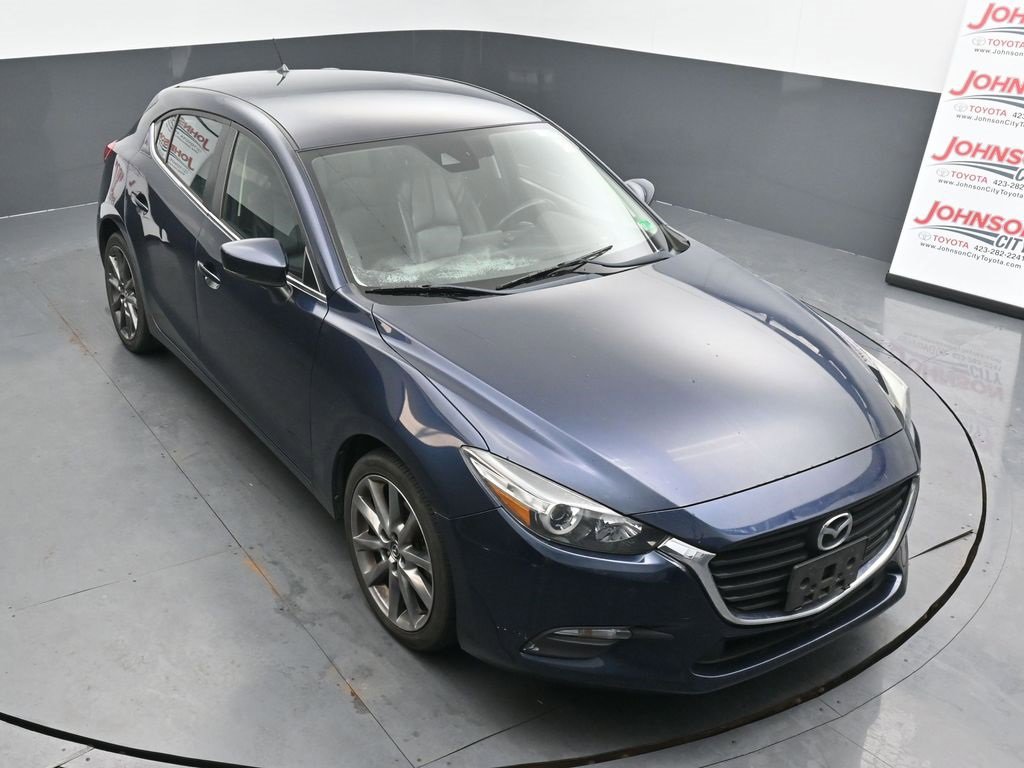 Used 2018 MAZDA MAZDA3 Touring image 10