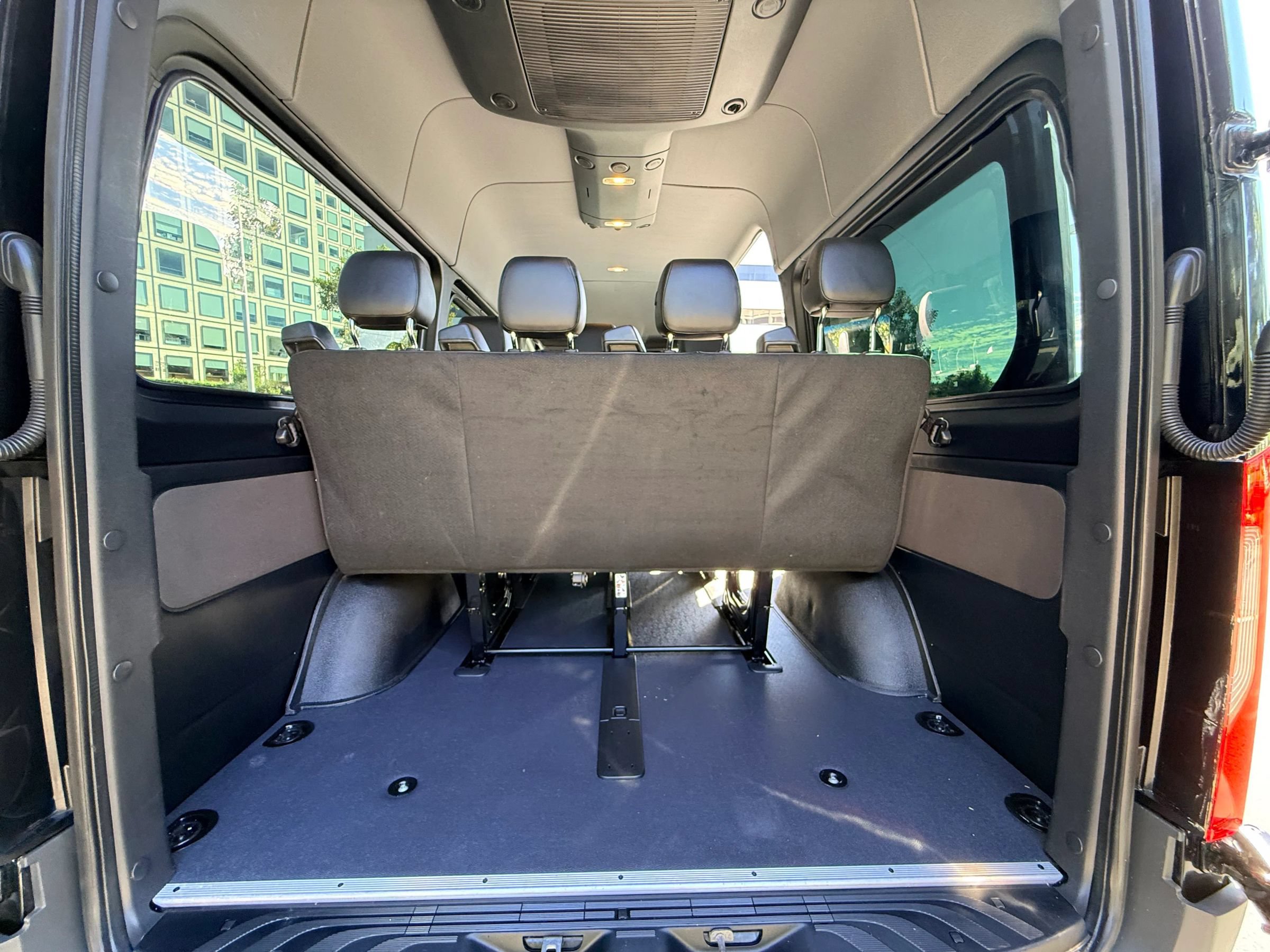 Used 2023 Mercedes-Benz Sprinter 2500 image 19
