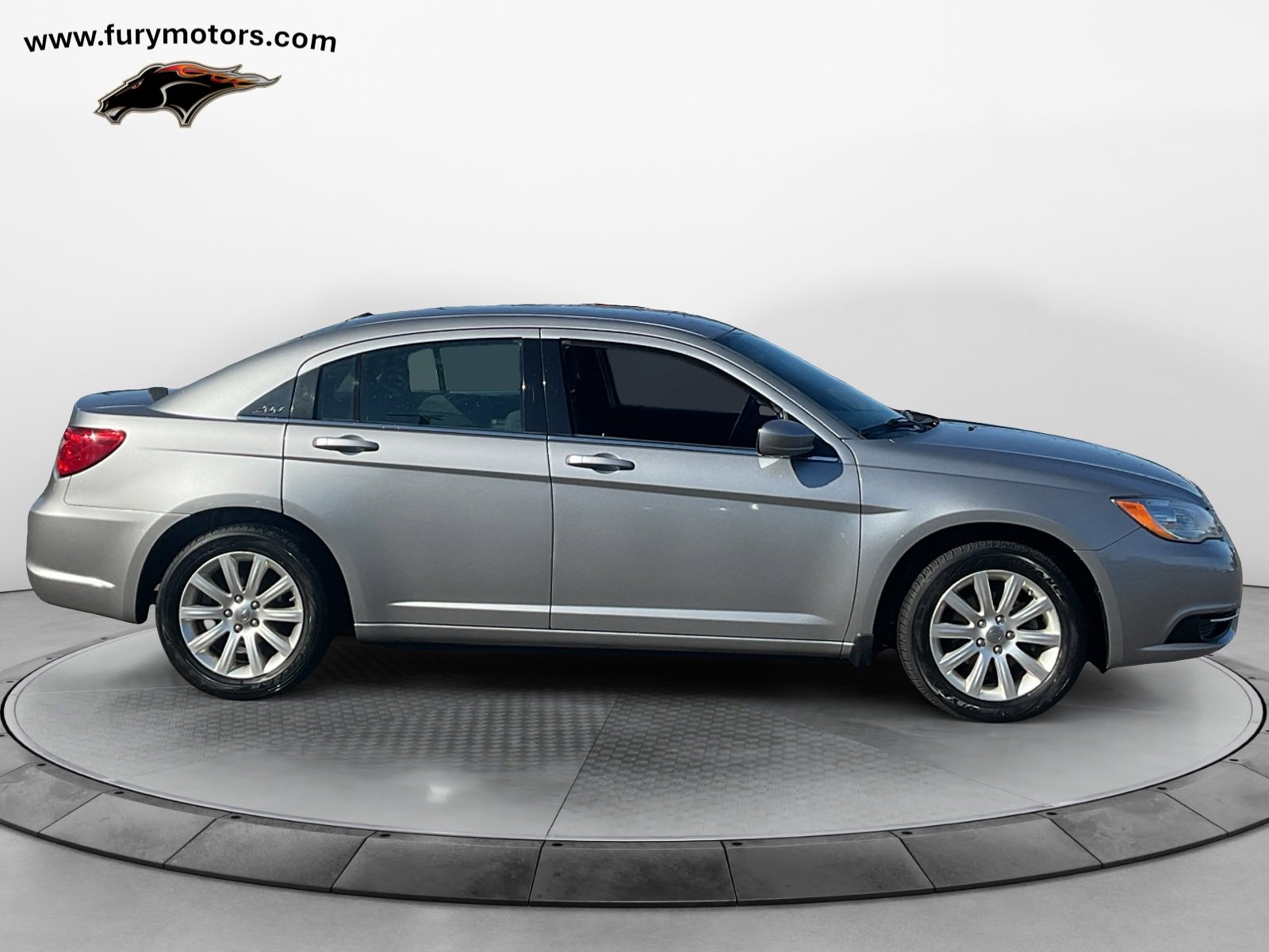 Used 2013 Chrysler 200 Touring image 2