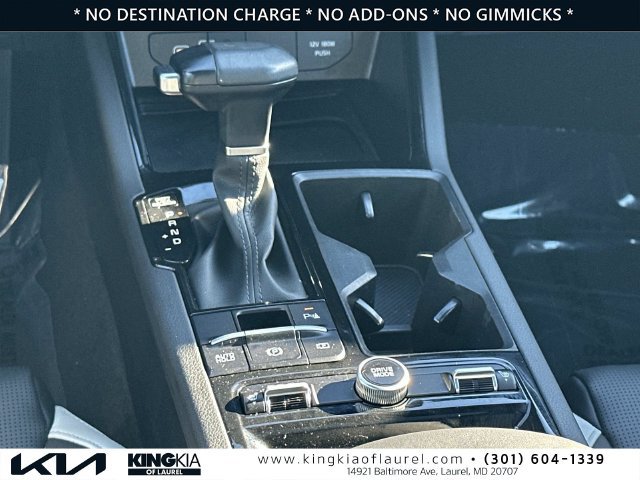 Used 2025 Kia K5 GT-Line w/ GT-Line Premium Package FWD image 7