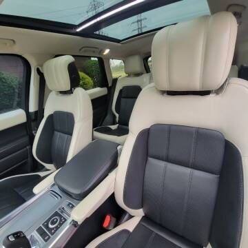 Used 2020 Land Rover Range Rover Sport HST AWD/4WD image 25
