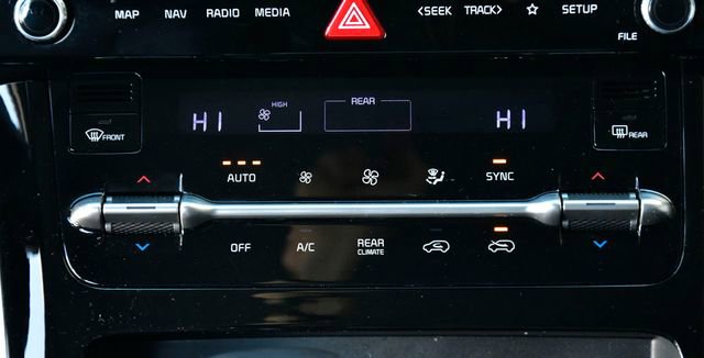 Certified 2024 Kia Carnival SX Prestige image 27