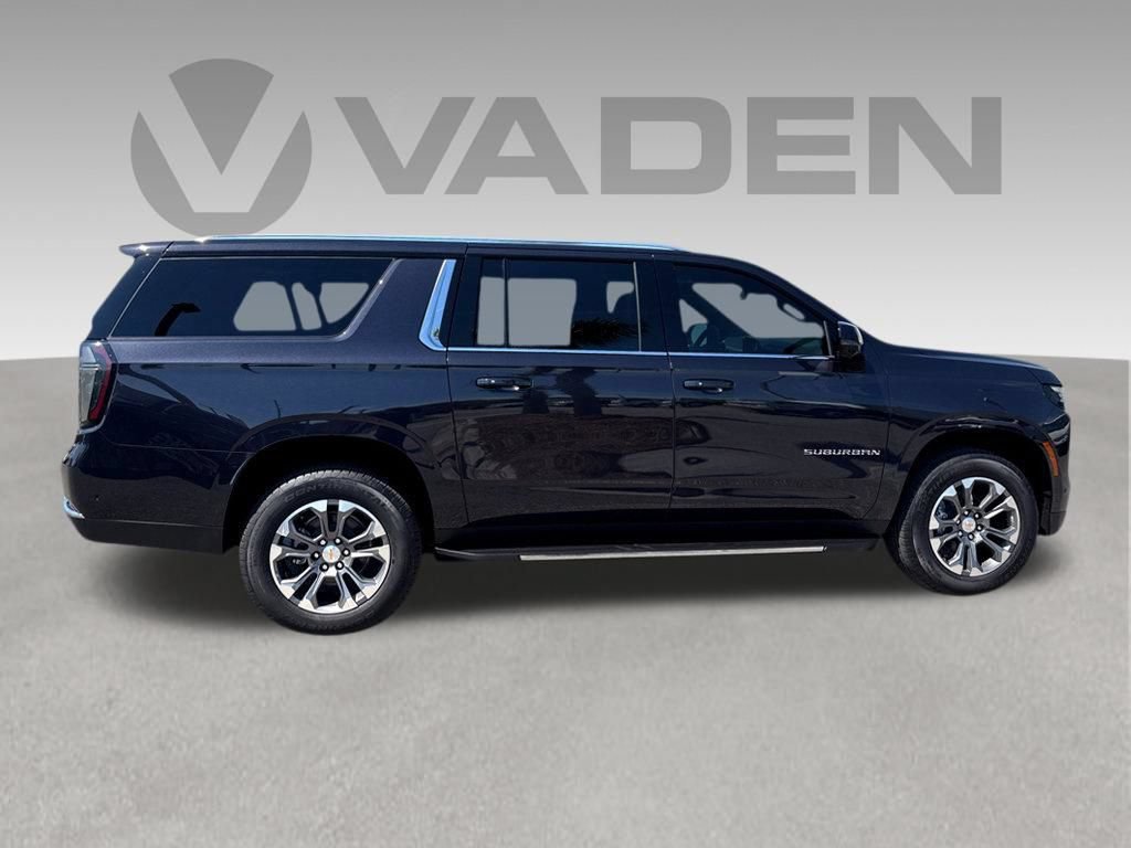 New 2026 Chevrolet Suburban LT w/ Comfort Package RWD image 28
