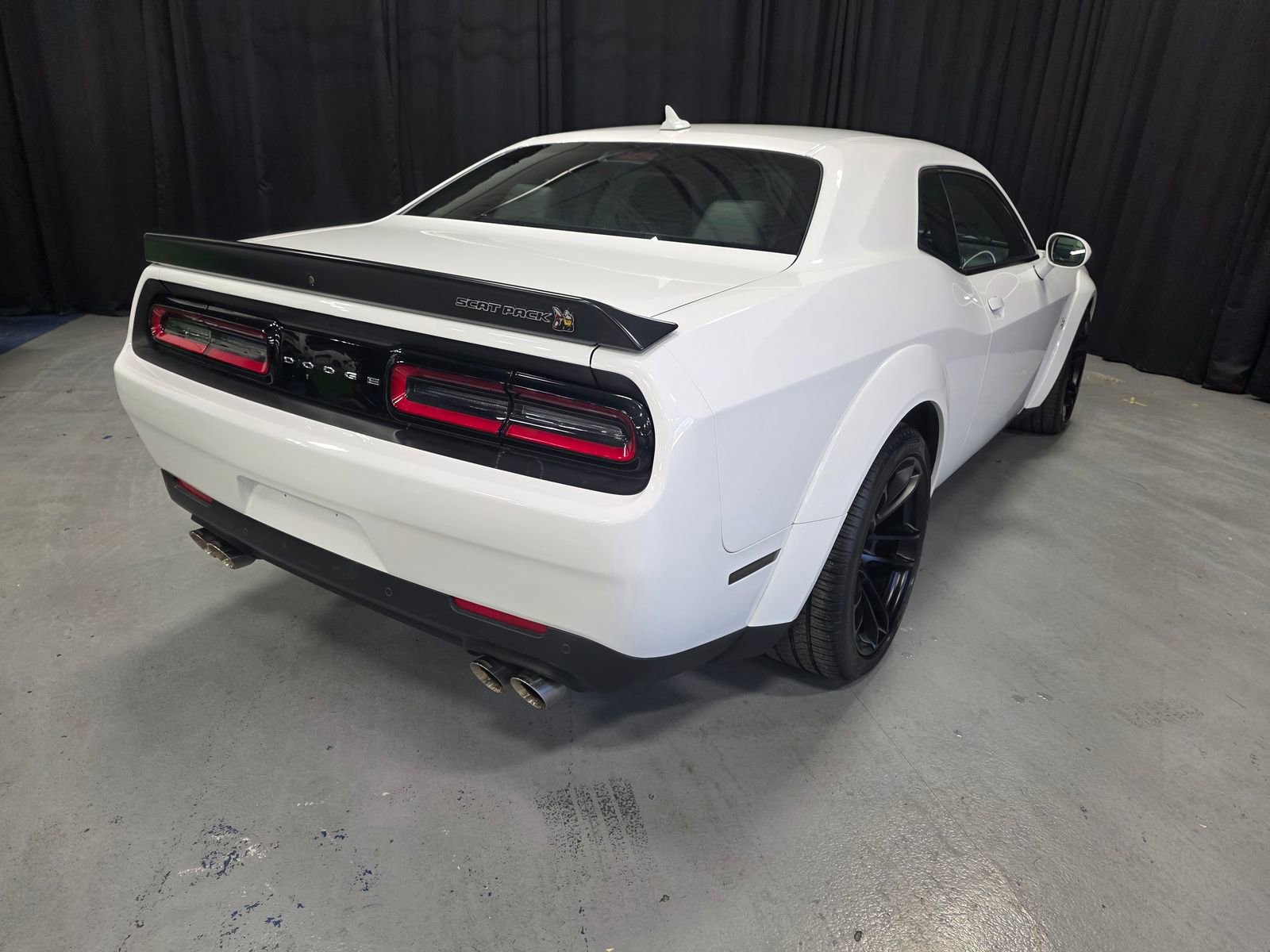 Used 2023 Dodge Challenger R/T Scat Pack RWD image 5