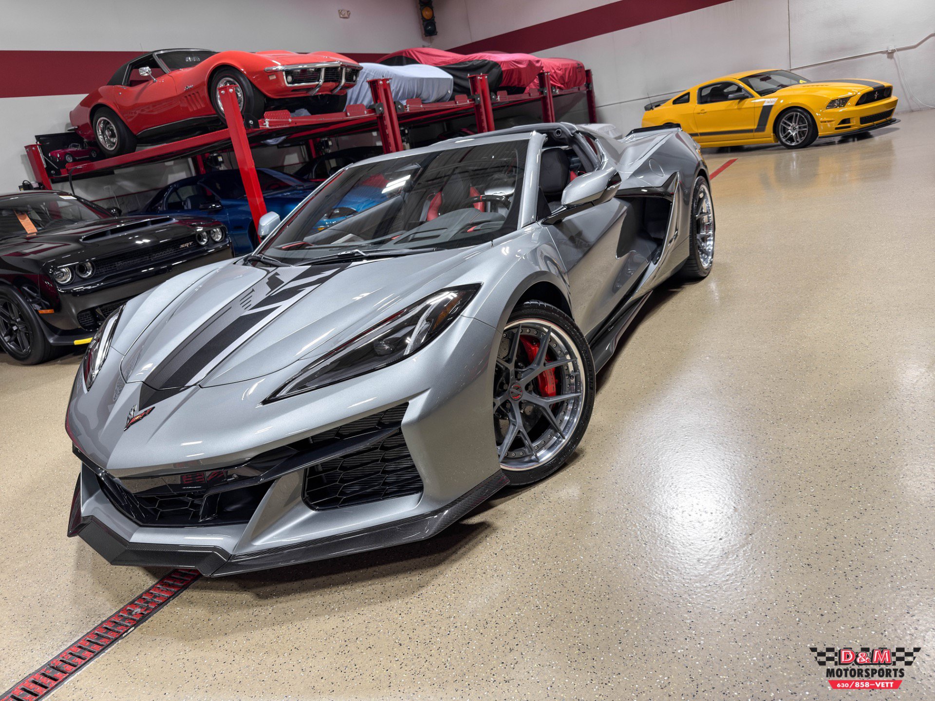 Used 2024 Chevrolet Corvette Z06 RWD image 35