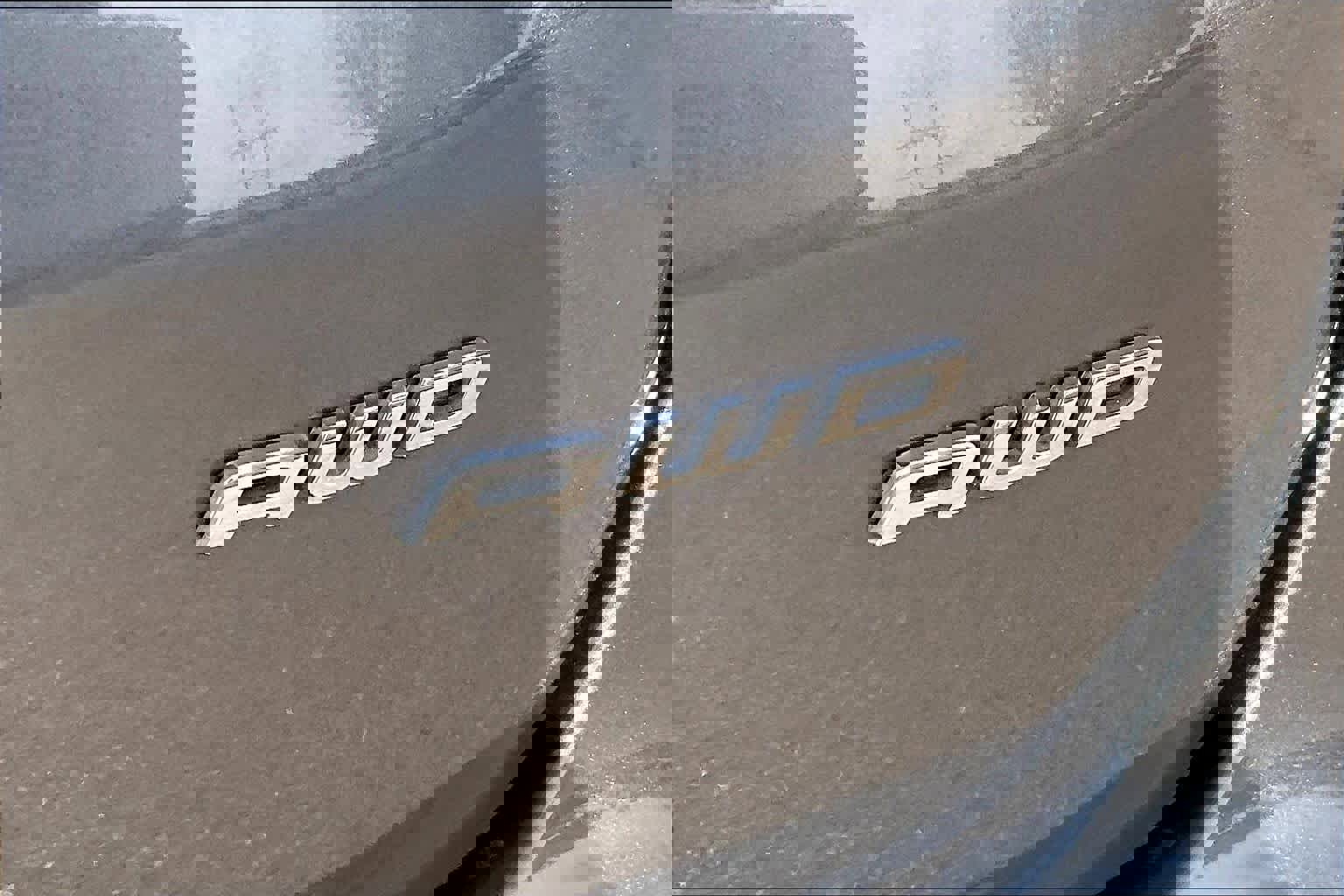 Used 2024 Ford Edge SEL image 9