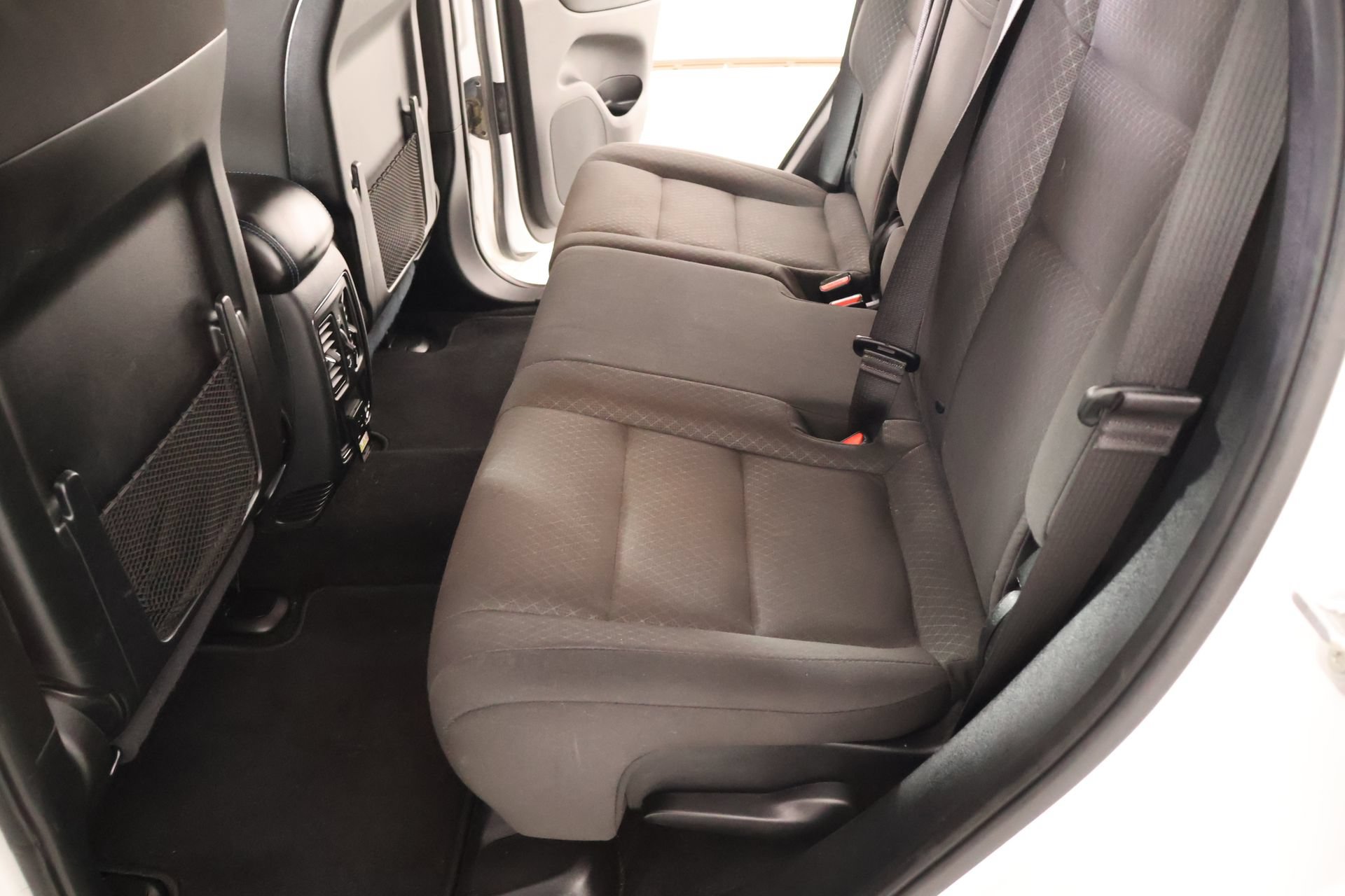 Used 2020 Jeep Grand Cherokee Laredo AWD/4WD image 13