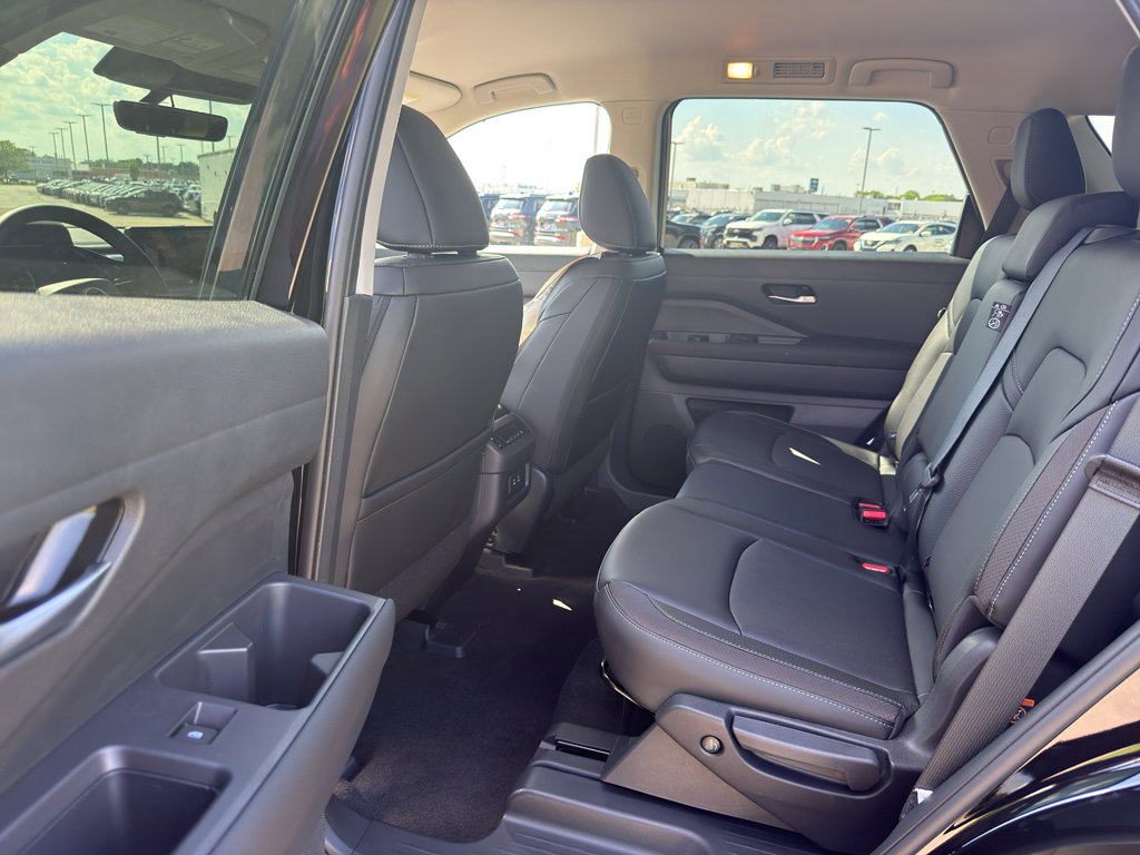 New 2026 Nissan Pathfinder SL AWD/4WD image 29