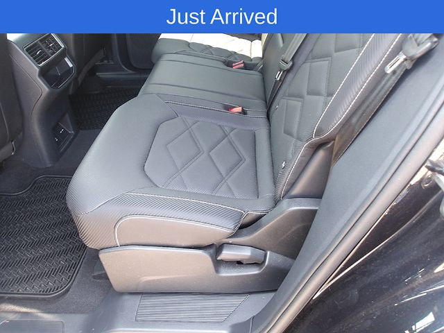 Used 2025 Volkswagen Atlas Cross Sport SE AWD/4WD image 13