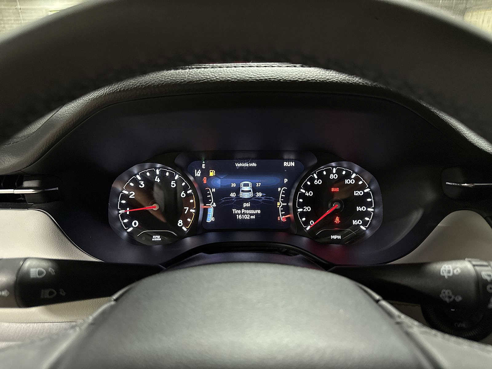 Used 2023 Jeep Compass Limited image 33