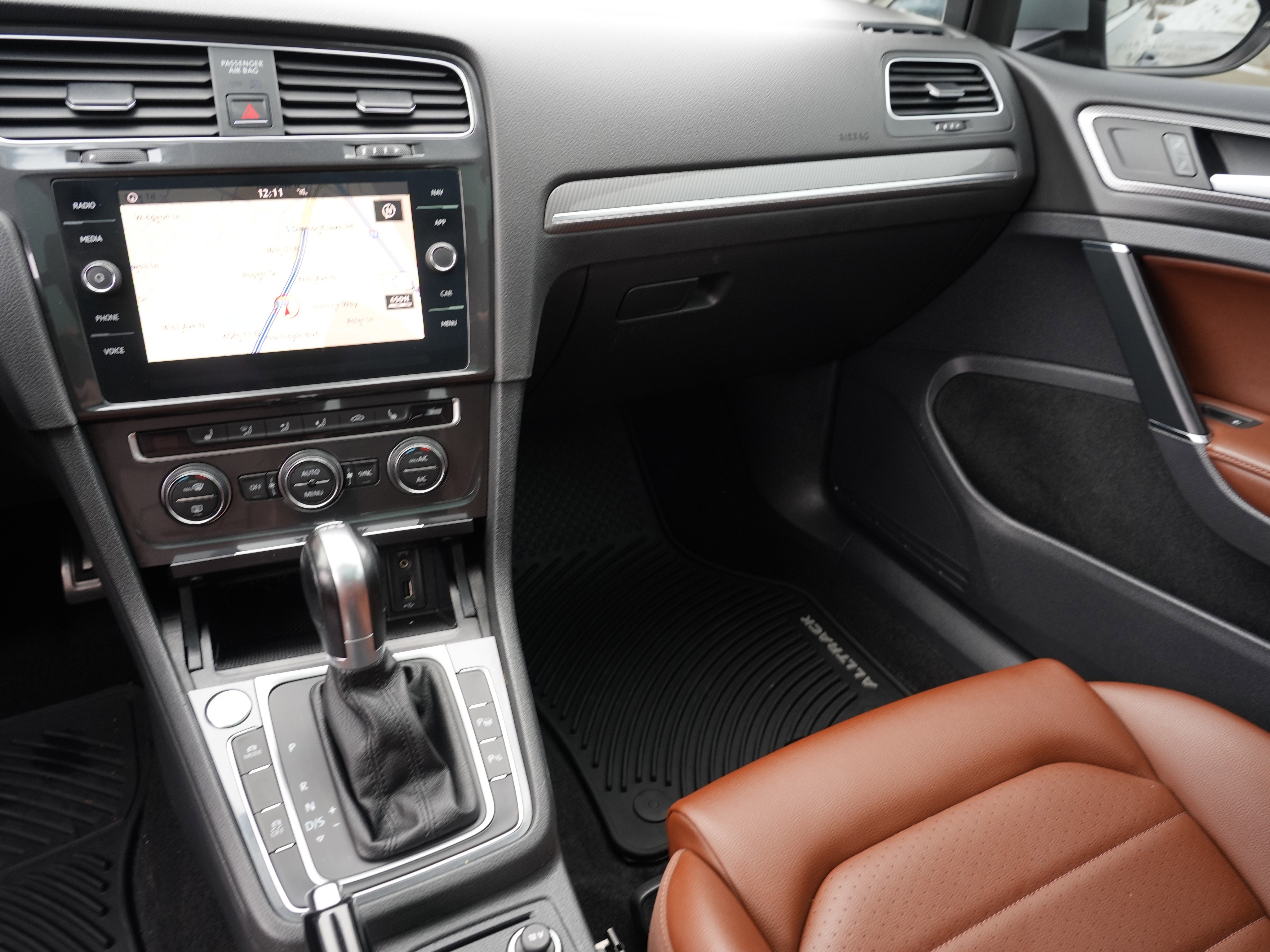 Used 2018 Volkswagen Golf Alltrack SEL image 23