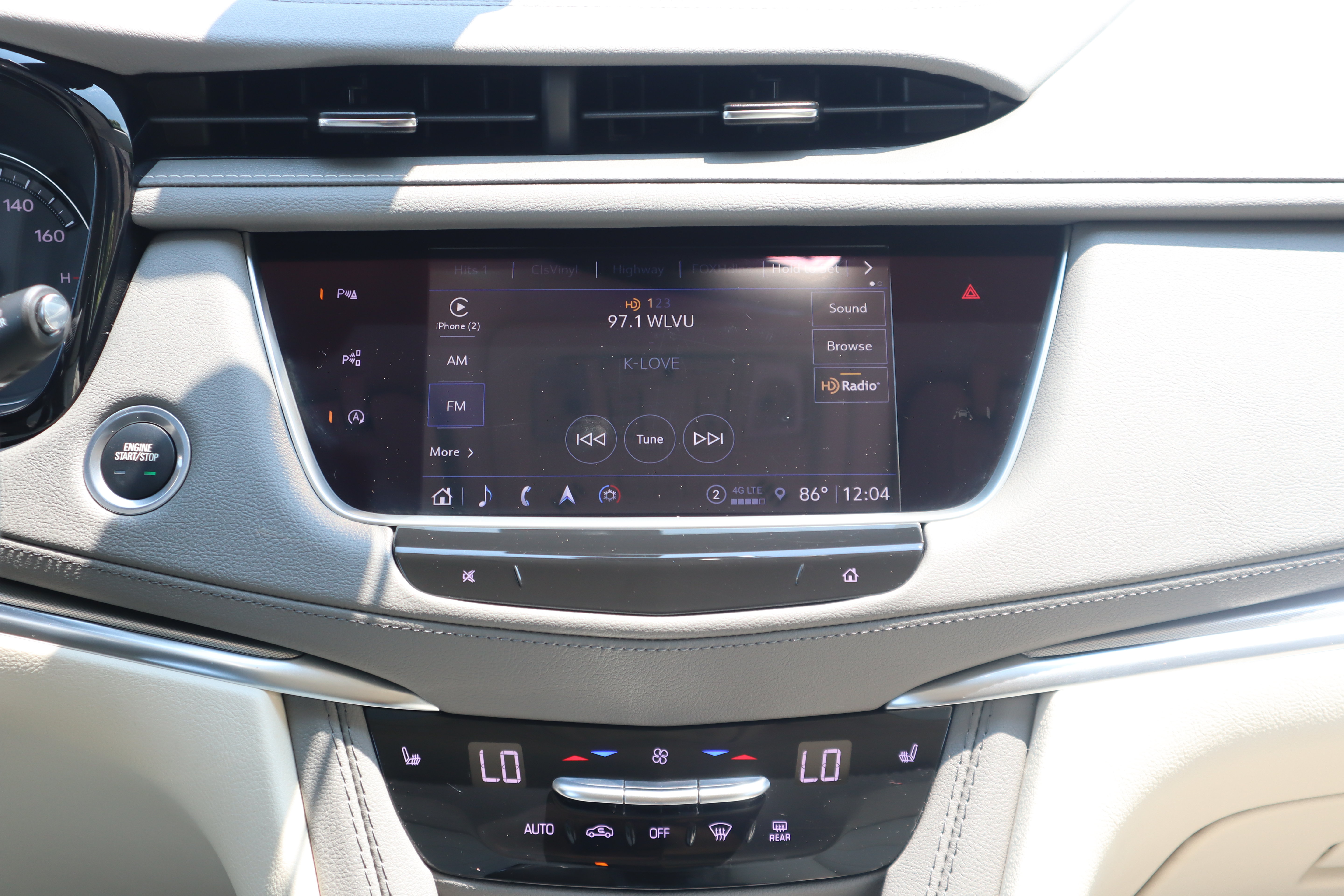 Used 2024 Cadillac XT5 Premium Luxury w/ Technology Package FWD image 11