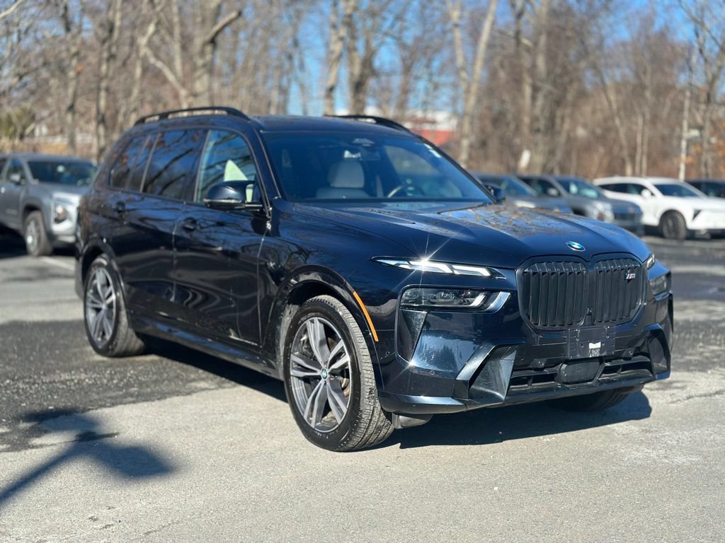 Used 2024 BMW X7 M60i w/ Climate Comfort Package AWD/4WD image 14