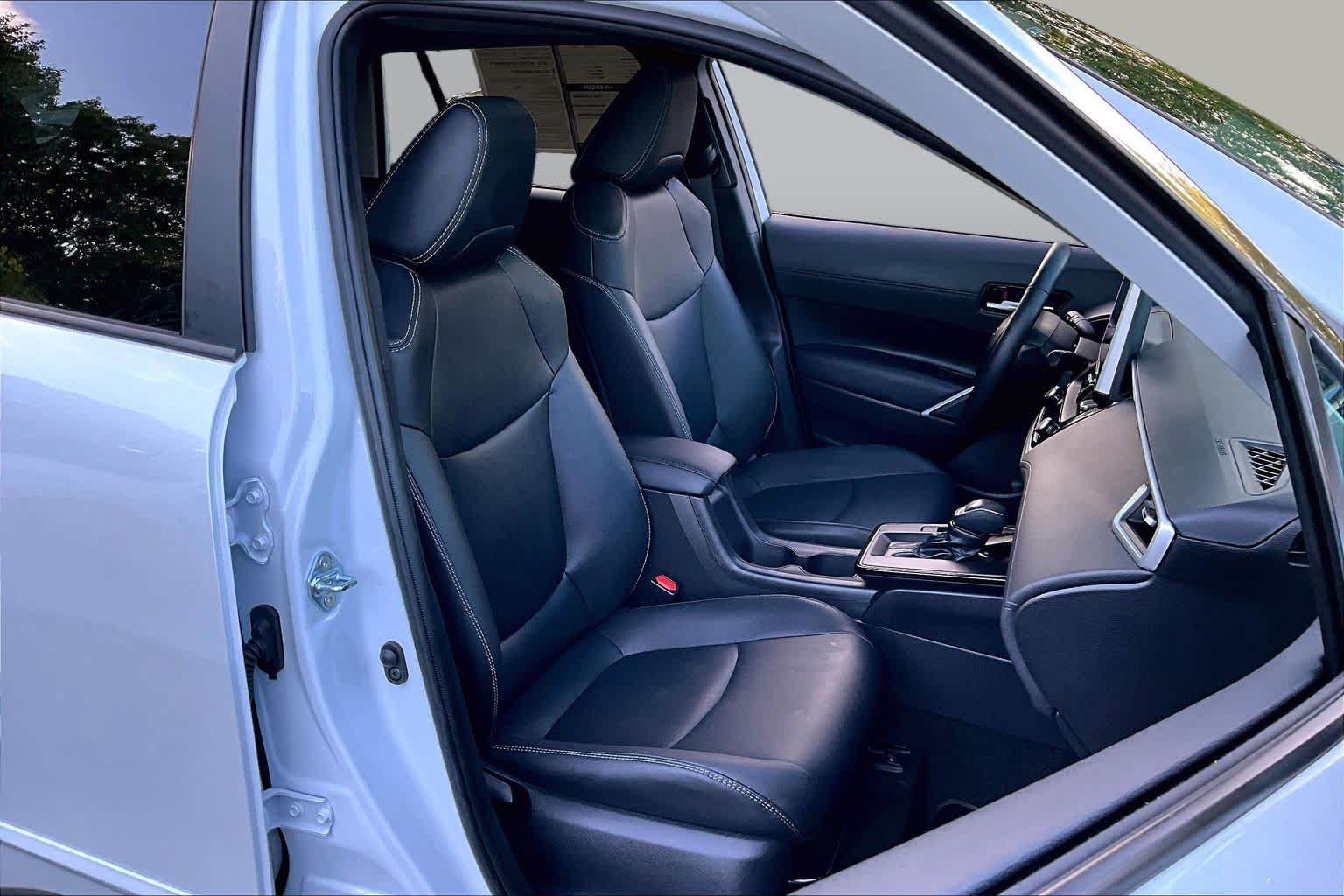 Certified 2026 Toyota Corolla Cross XLE w/ Convenience Package AWD/4WD image 8
