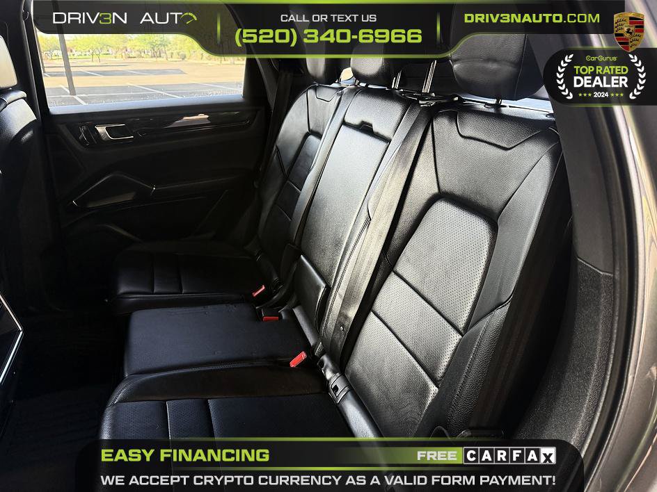 Used 2020 Porsche Cayenne AWD/4WD image 12