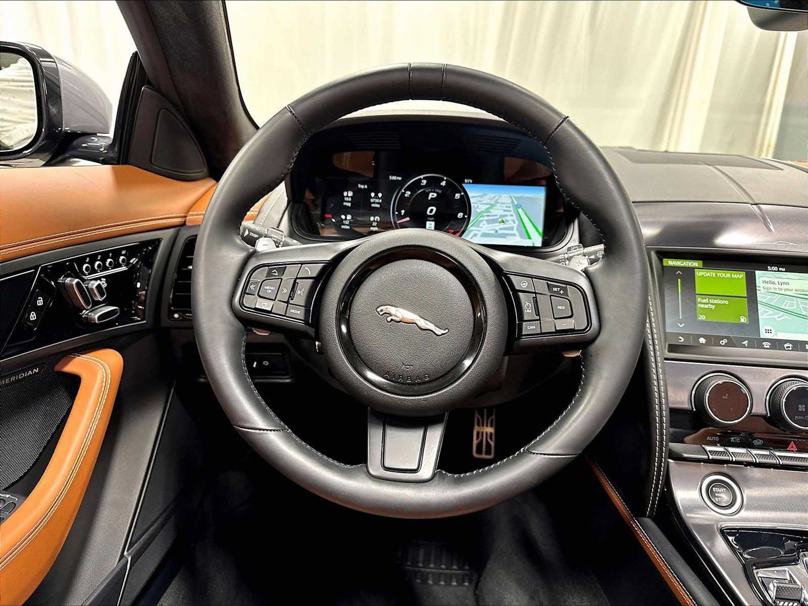 Used 2024 Jaguar F-TYPE Convertible AWD image 16