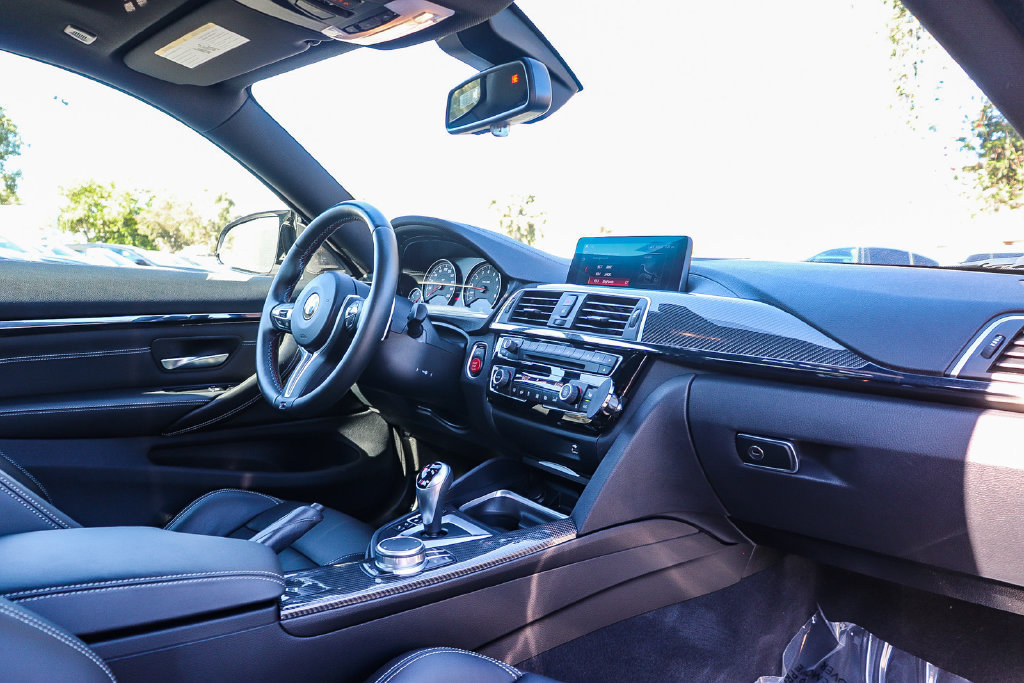 Used 2020 BMW M4 Coupe w/ Competition Package RWD image 13