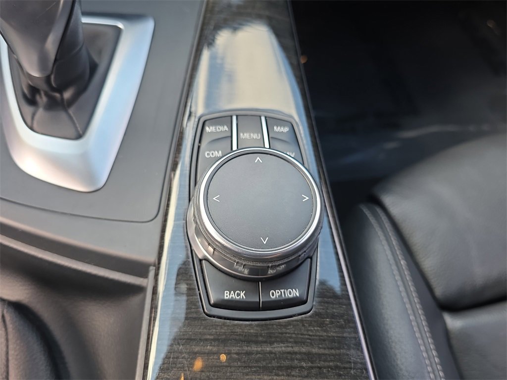 Used 2017 BMW 330i Sedan image 29