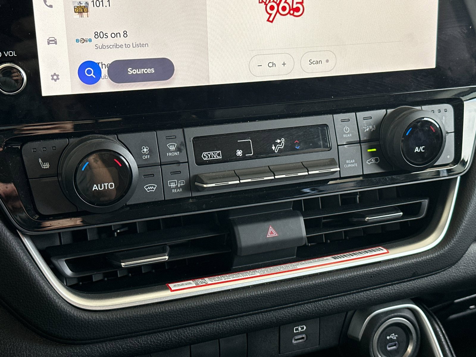 Used 2025 Toyota Grand Highlander FWD image 19