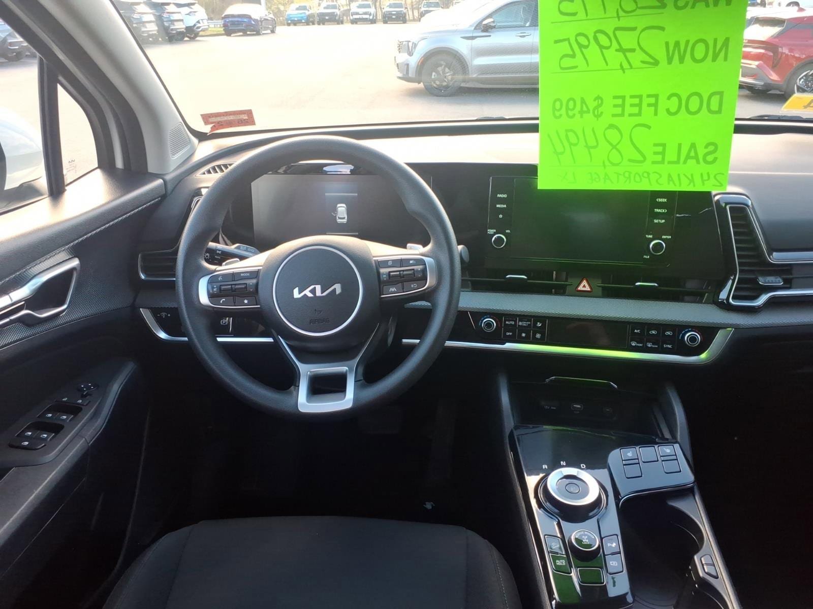 Used 2024 Kia Sportage LX AWD/4WD image 9