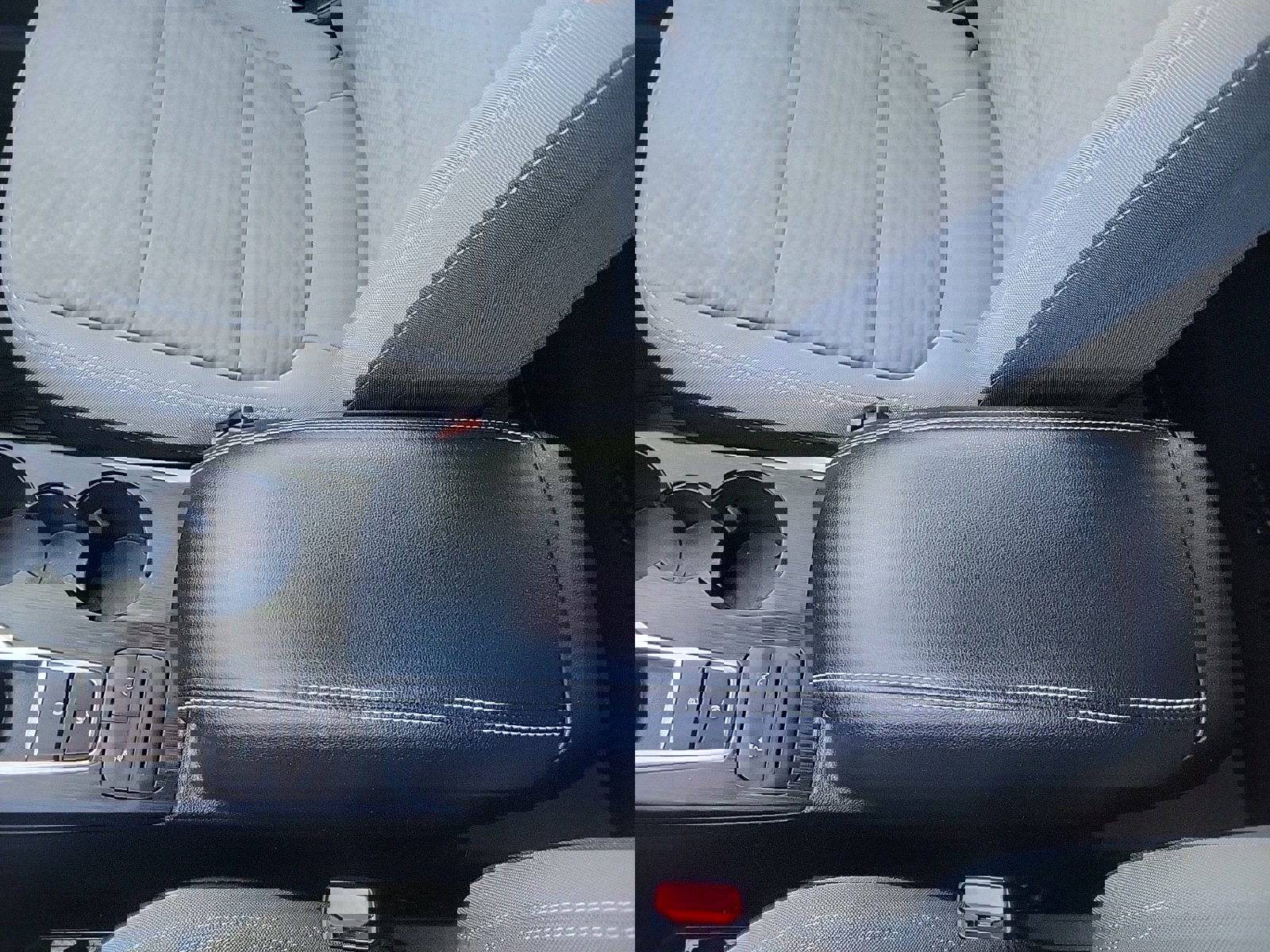 Used 2022 Ford Escape SE w/ Convenience Package image 22