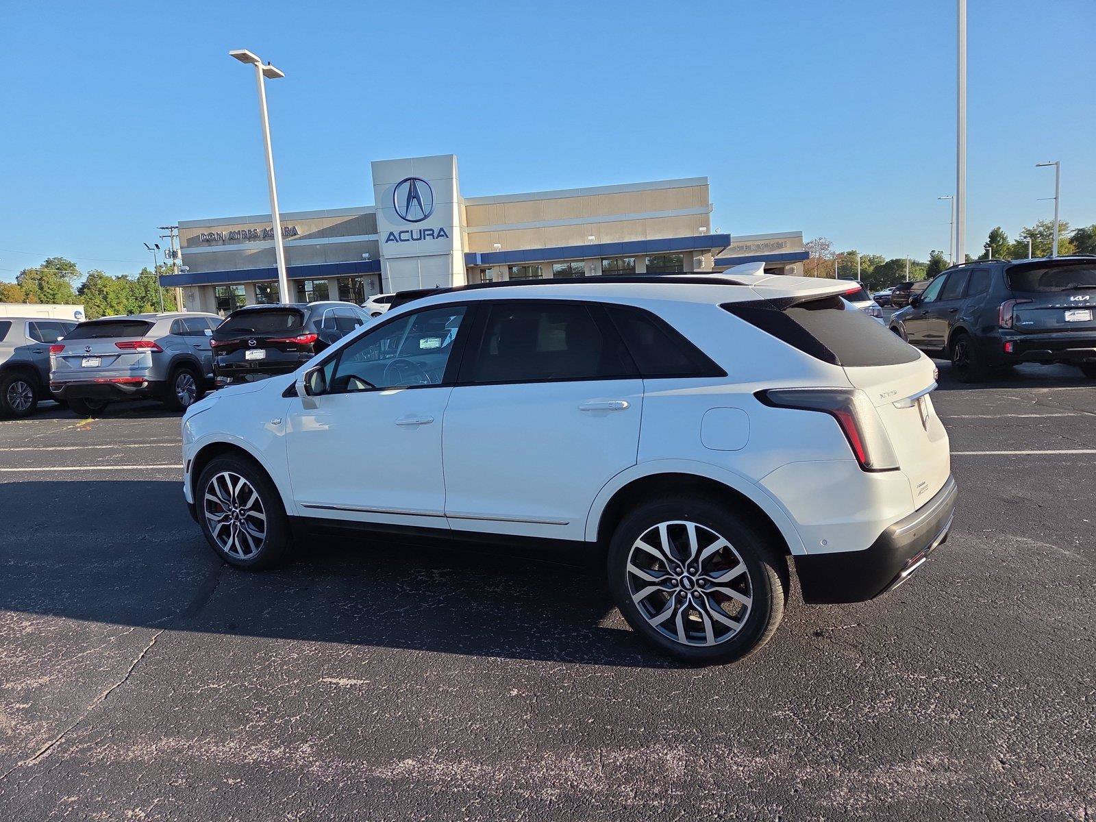 Used 2022 Cadillac XT5 Sportv w/ Technology Package AWD/4WD image 28