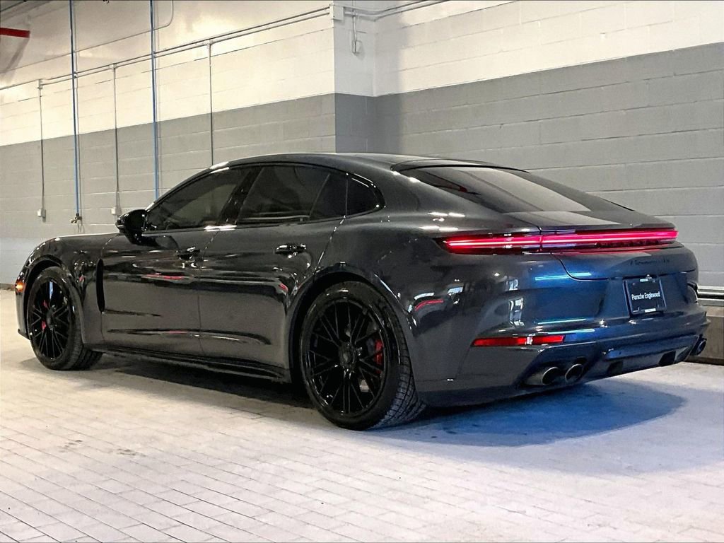 Certified 2025 Porsche Panamera GTS image 3