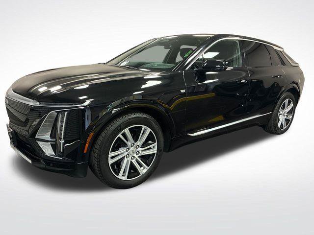 Certified 2024 Cadillac Lyriq Tech w/ Driver Assist Package AWD/4WD image 33