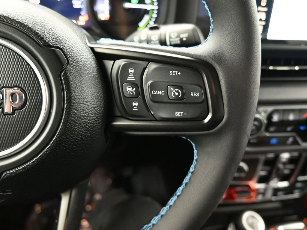 Used 2024 Jeep Wrangler Unlimited Rubicon 4xe image 26