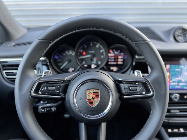 New 2026 Porsche Macan image 15