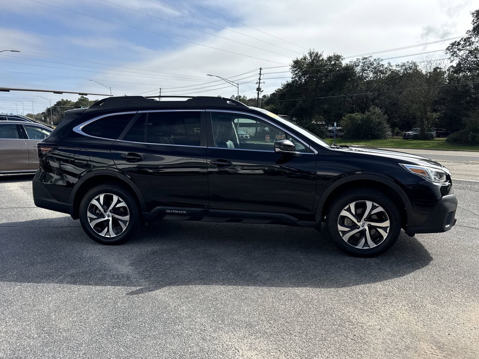 Used 2020 Subaru Outback Limited w/ Popular Package #2 image 6