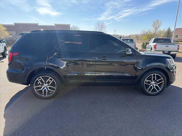Used 2017 Ford Explorer Sport w/ Equipment Group 401A image 6