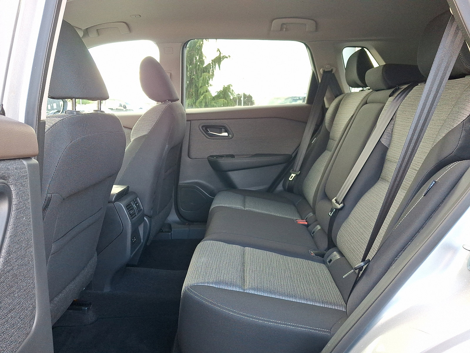 Certified 2022 Nissan Rogue SV image 11