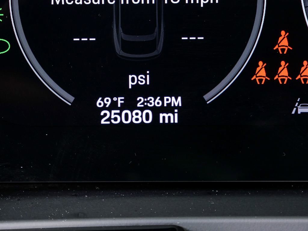 Certified 2024 Porsche Cayenne Coupe AWD/4WD image 12
