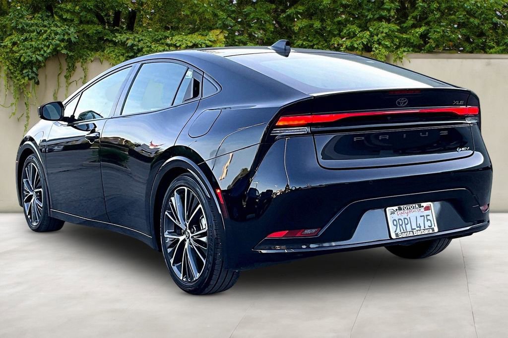 Used 2024 Toyota Prius XLE image 4