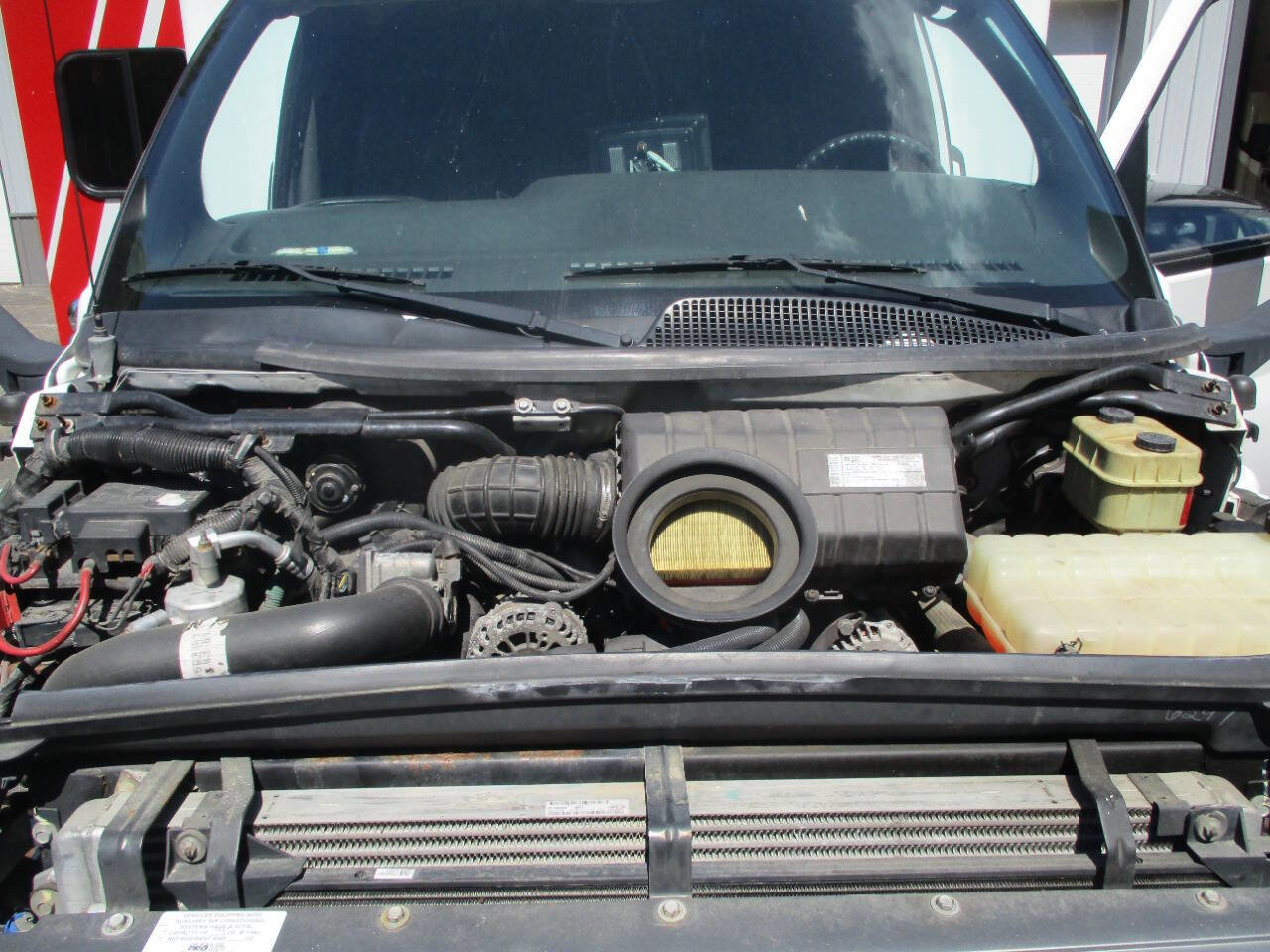 Used 2009 Chevrolet Kodiak C4500 2WD Regular Cab image 52