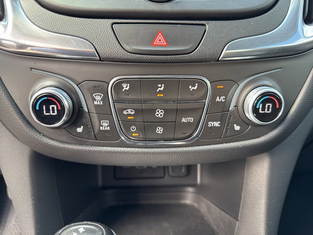 Used 2021 Chevrolet Equinox LT image 36