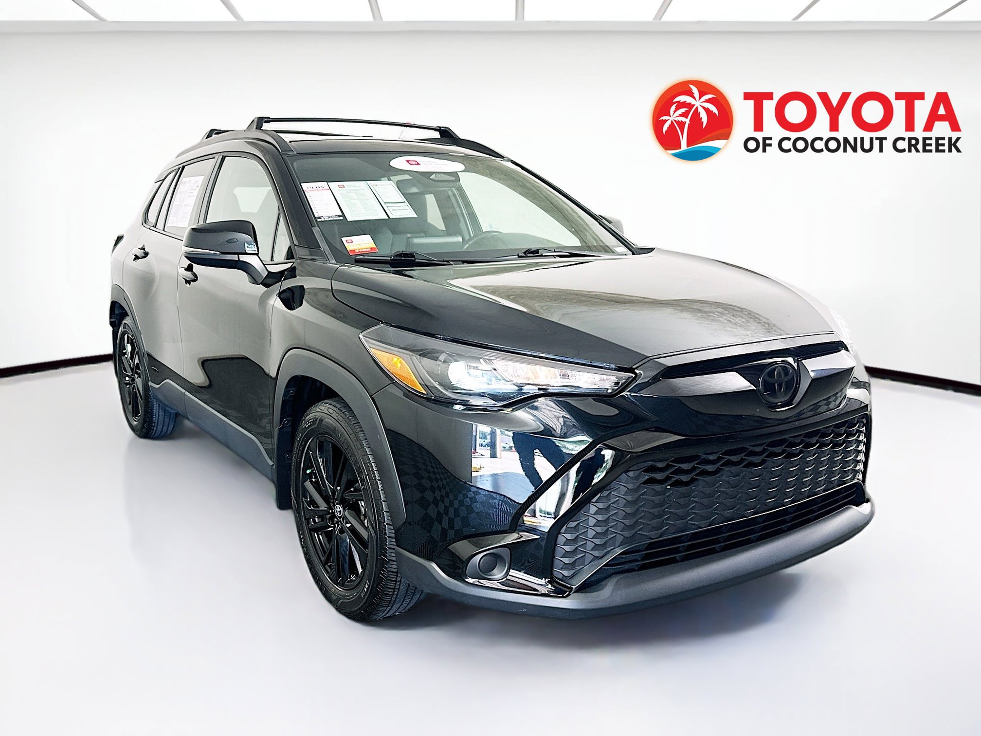 Used 2024 Toyota Corolla Cross AWD Hybrid w/ Moonroof Package image 1