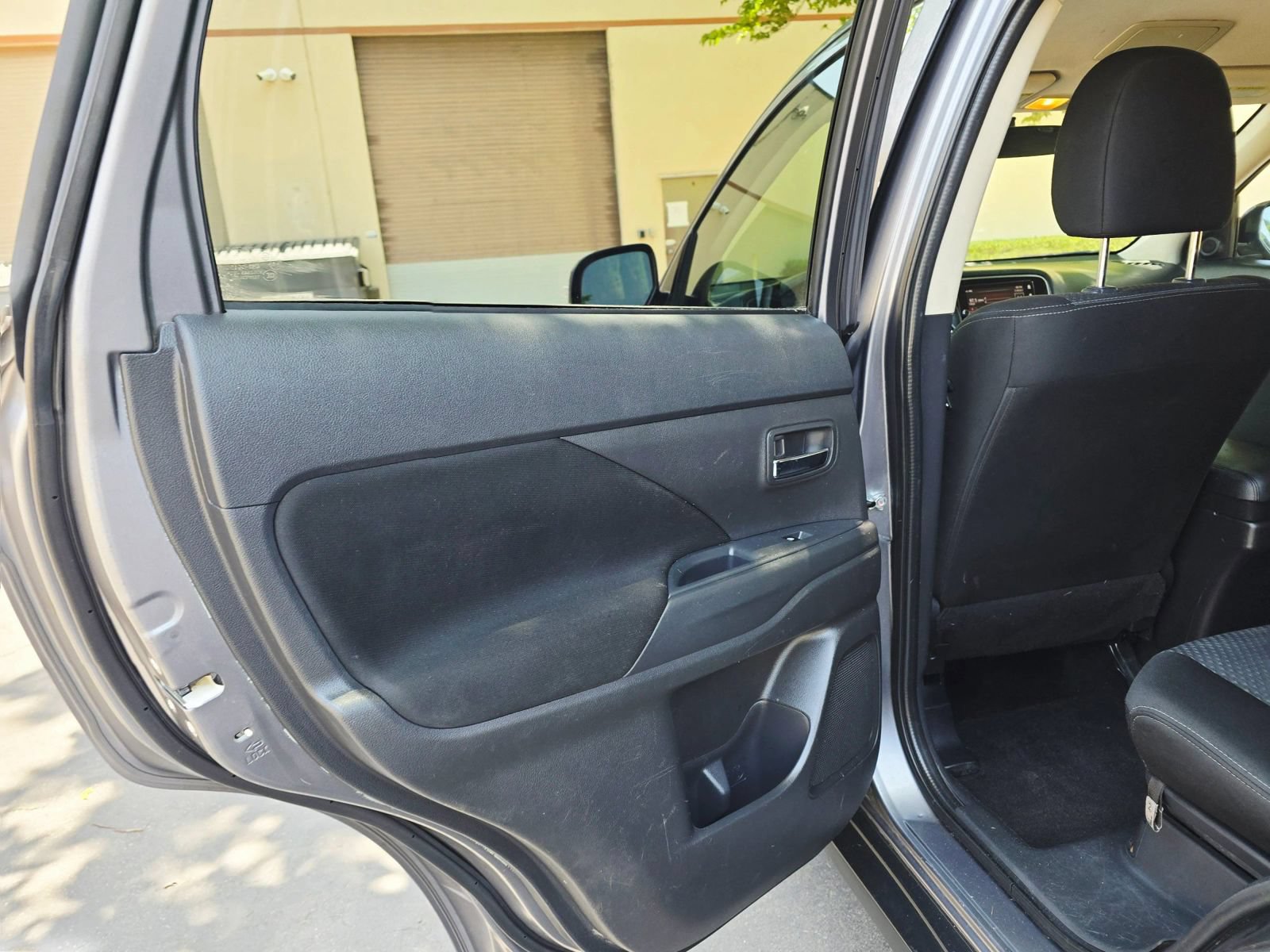 Used 2018 Mitsubishi Outlander SE FWD image 35
