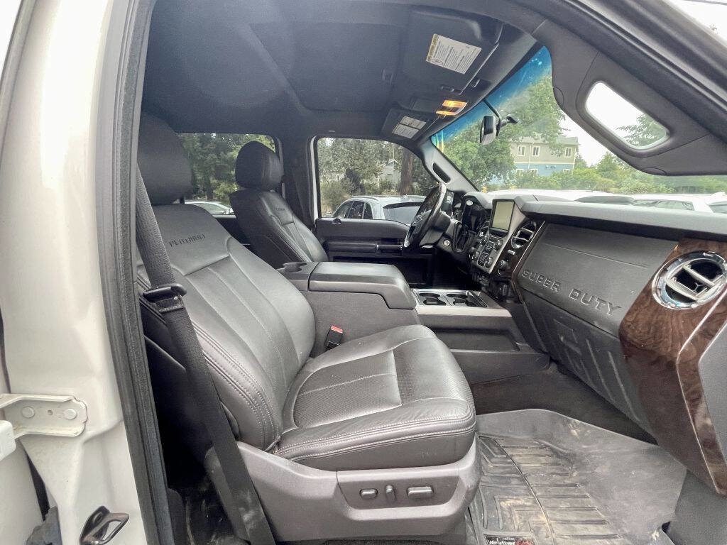 Used 2015 Ford F350 Platinum image 14