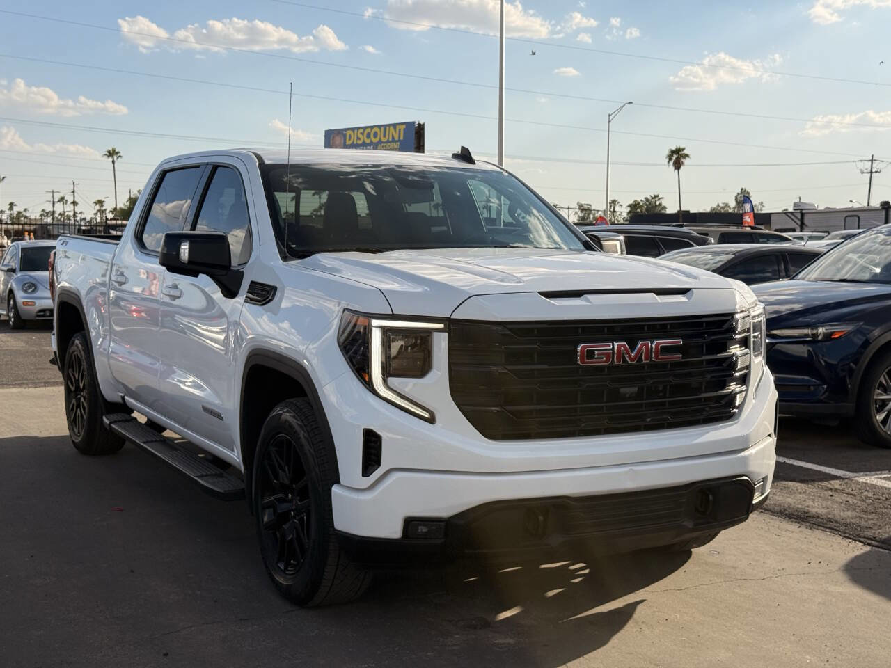 Used 2023 GMC Sierra 1500 Elevation w/ Elevation Premium Package image 16
