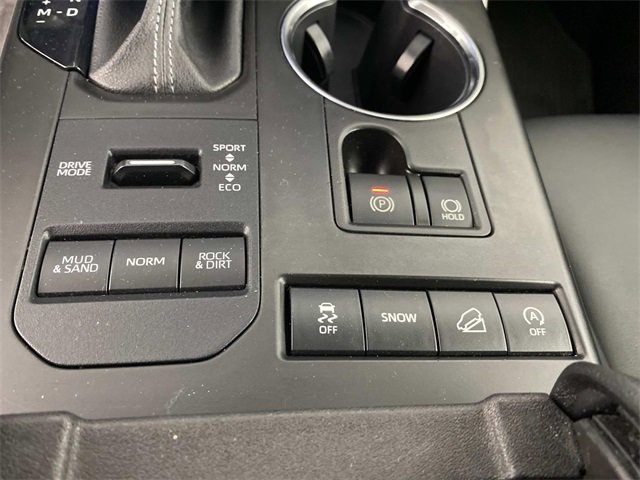 Used 2022 Toyota Highlander XLE image 26